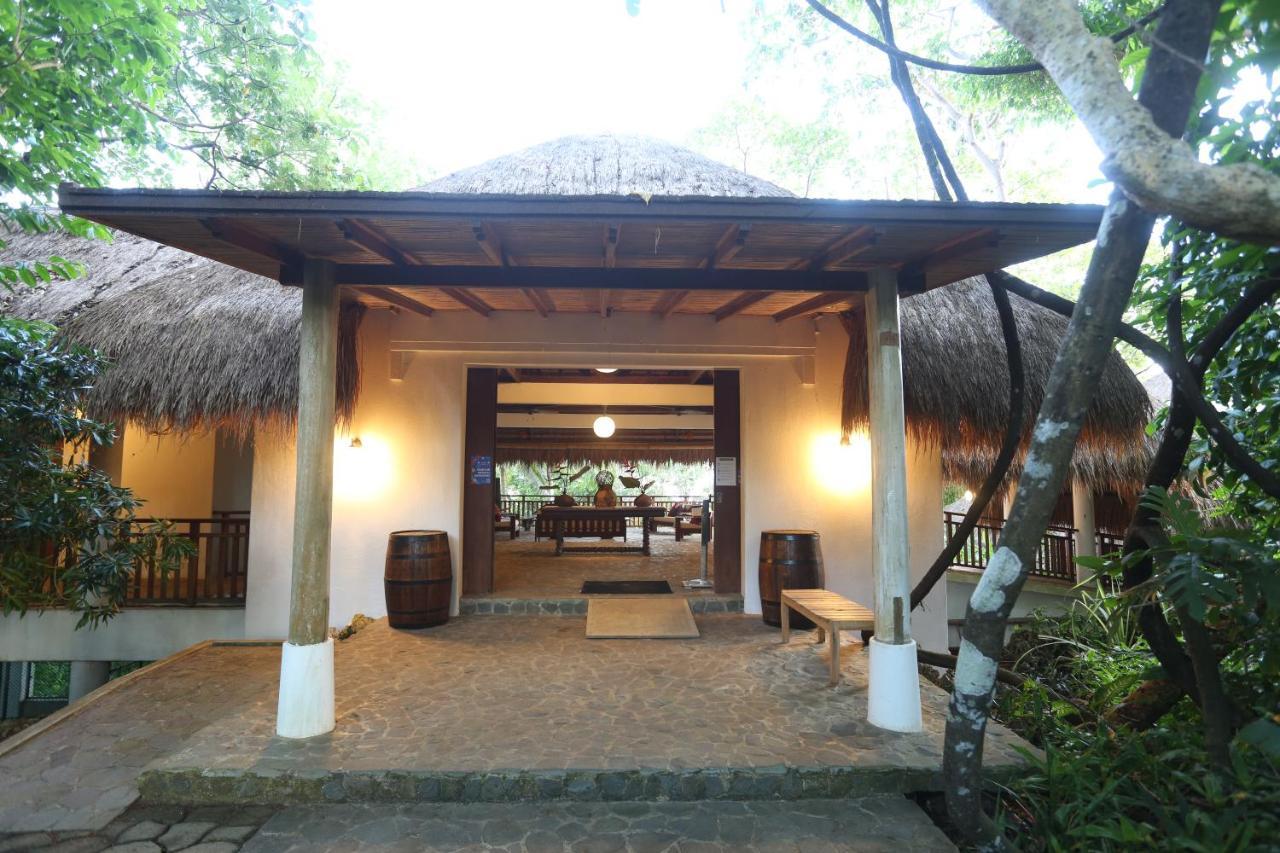 Amun Ini Beach Resort & Spa Anda  Luaran gambar