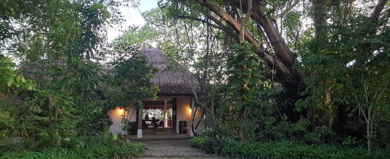 Amun Ini Beach Resort & Spa Anda  Luaran gambar